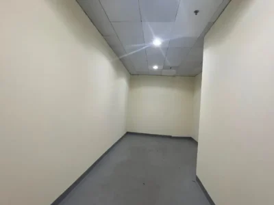 Al Quoz Well Maintained and Accessible Warehouse | 290 Sq. Ft | Ready To Move | Al Quoz 4