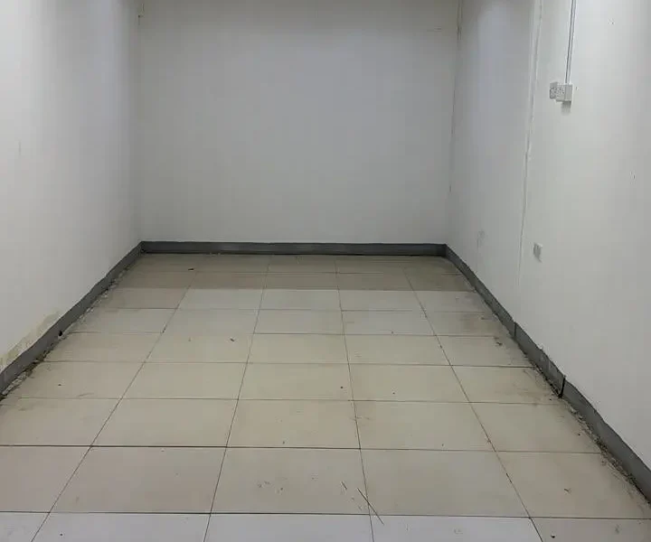 315 sqft Al Quoz 1 Secure and Accessible Ground Floor Storage Solutions