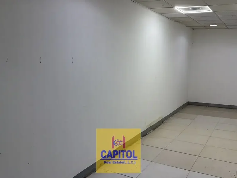 315 sqft Al Quoz 1 Secure and Accessible Ground Floor Storage Solutions