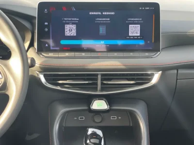 2025 MG MG5 4 Cylinders Petrol Engine White Black Sedan Chinese Specs Automatic