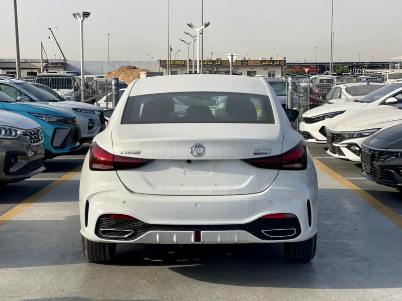 2025 MG MG5 4 Cylinders Petrol Engine White Black Sedan Chinese Specs Automatic