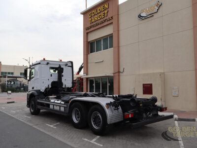 2017 Mercedes Arocs 2545 6x2 Hook Loader 6 Cylinder Diesel Engine Automatic White