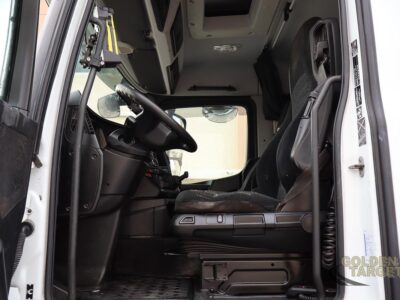 2017 Mercedes Arocs 2545 6x2 Hook Loader 6 Cylinder Diesel Engine Automatic White