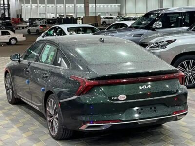 2026 Kia K8 2.5 Litres 4-Cylinder Petrol Engine Green Brown Luxury Sedan GCC Specs Automatic