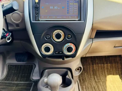 2023 Nissan Sunny 1.5 Litres 4 Cylinders Petrol Engine White Beige Sedan GCC Specs Automatic