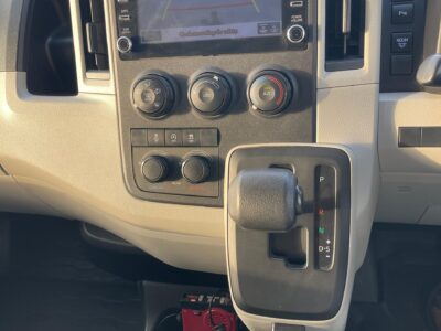 2023 TOYOTA HIACE 2.8 Litres 4 Cylinders Diesel Engine White Grey Van Automatic