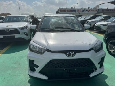 2024 Toyota Raize 1.0 Litres 3-cylinder Petrol Engine White Black SUV GCC Specs Automatic