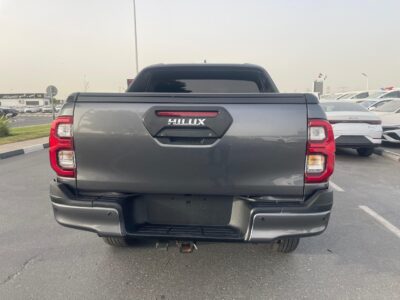 2021 TOYOTA HILUX DOUBLE CAB 2.8 Litres 4 Cylinders Diesel Engine Grey Black Pickup Truck