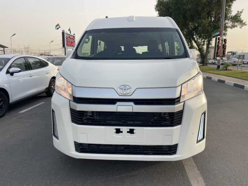 2023 TOYOTA HIACE 2.8 Litres 4 Cylinders Diesel Engine White Grey Van Automatic
