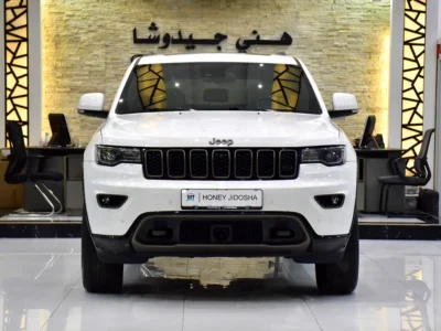 2016 Jeep Grand Cherokee Limited 6 Cylinders Petrol Engine White Beige SUV GCC Specs Automatic