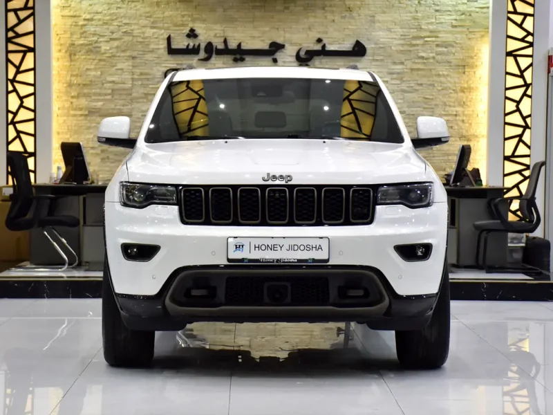 2016 Jeep Grand Cherokee Limited 6 Cylinders Petrol Engine White Beige SUV GCC Specs Automatic