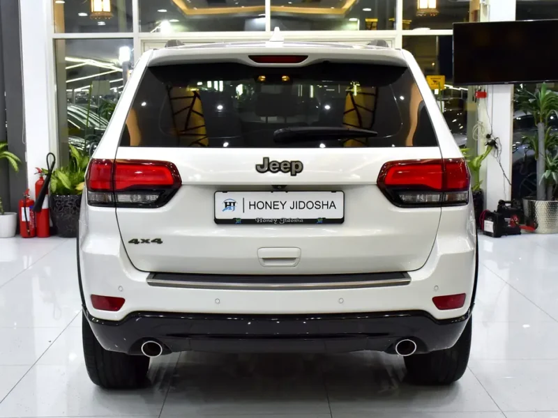 2016 Jeep Grand Cherokee Limited 6 Cylinders Petrol Engine White Beige SUV GCC Specs Automatic