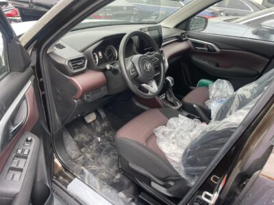 2026 TOYOTA URBAN CRUISER 1.5 Litres 4 Cylinders Petrol Engine Black Brown SUV GCC Specs