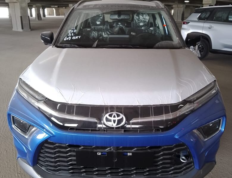 2026 TOYOTA URBAN CRUISER 1.5 Litres 4 Cylinders Petrol Engine Blue Brown SUV GCC Specs