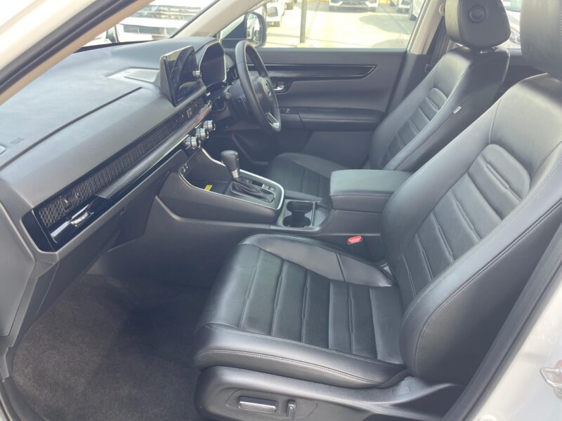 2024 Honda CR-V 1.5L VTEC Turbocharged 4 Cylinders Petrol Engine White Black SUV Automatic