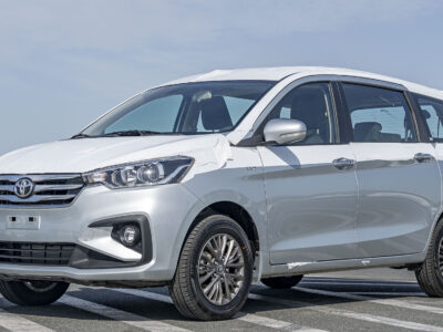 2026 Toyota Rumion 1.5-liter 4 Cylinders Petrol Engine Silver Black SUV GCC Specs Automatic