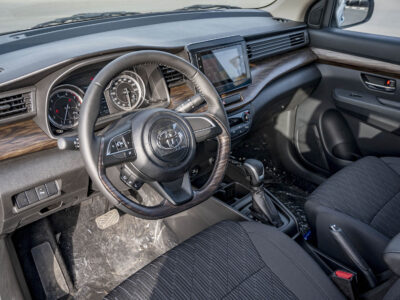 2026 Toyota Rumion 1.5-liter 4 Cylinders Petrol Engine Grey Black SUV GCC Specs Automatic