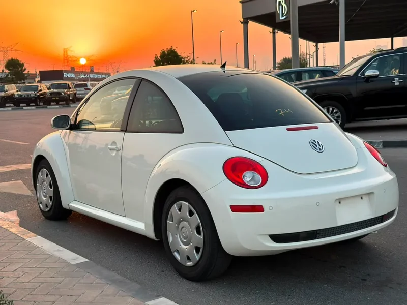 2006 Volkswagen Beetle 2.0 Litres 4-cylinder Petrol Engine White Hatchback Japanese Specs