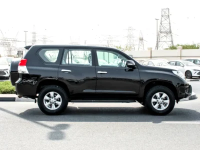 2011 Toyota Prado TXL 4 Cylinders Petrol Engine Black Beige SUV GCC Specs Well Maintained