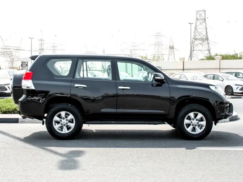2011 Toyota Prado TXL 4 Cylinders Petrol Engine Black Beige SUV GCC Specs Well Maintained