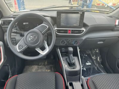 2024 Toyota Raize 1.0 Litres 3-cylinder Petrol Engine White Black SUV GCC Specs Automatic