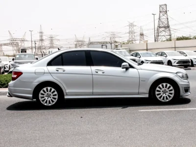 2009 Mercedes-Benz C-Class C250 4 Cylinders Petrol Engine Silver Black Sedan Japanese Specs