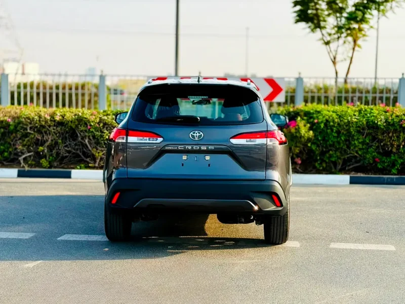 2025 Toyota Corolla Cross 1.8 Litres 4 Cylinders Petrol Engine Grey Red SUV GCC Specs