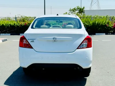 2023 Nissan Sunny 1.5 Litres 4 Cylinders Petrol Engine White Beige Sedan GCC Specs Automatic