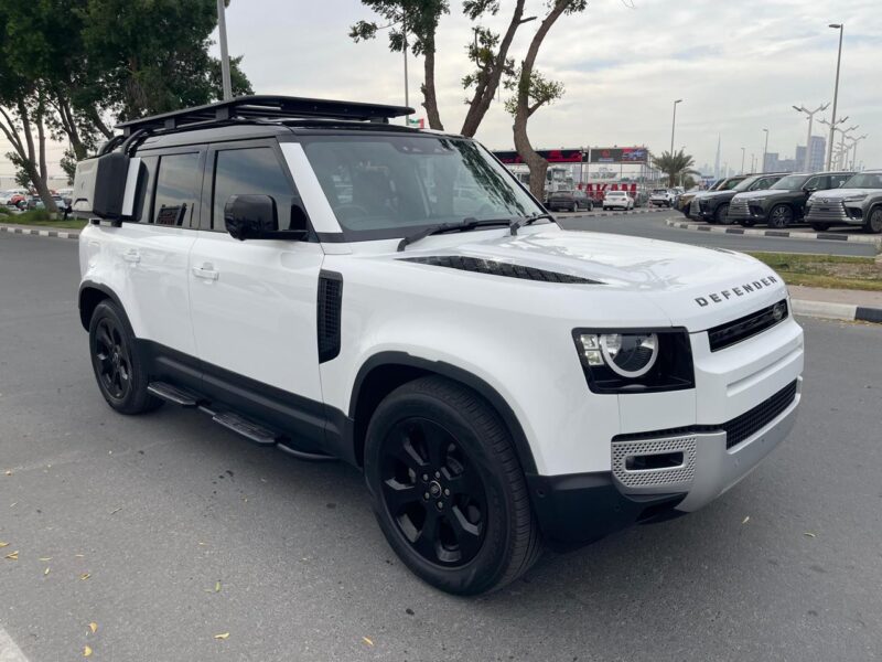 2024 Land Rover Defender 3.0-Liter Turbocharged 6 Cylinders Petrol Engine White Black SUV