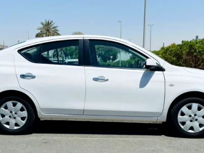 2023 Nissan Sunny 1.5 Litres 4 Cylinders Petrol Engine White Beige Sedan GCC Specs Automatic