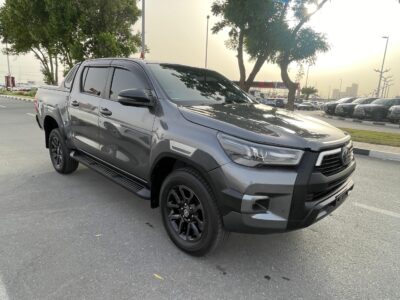 2021 TOYOTA HILUX DOUBLE CAB 2.8 Litres 4 Cylinders Diesel Engine Grey Black Pickup Truck