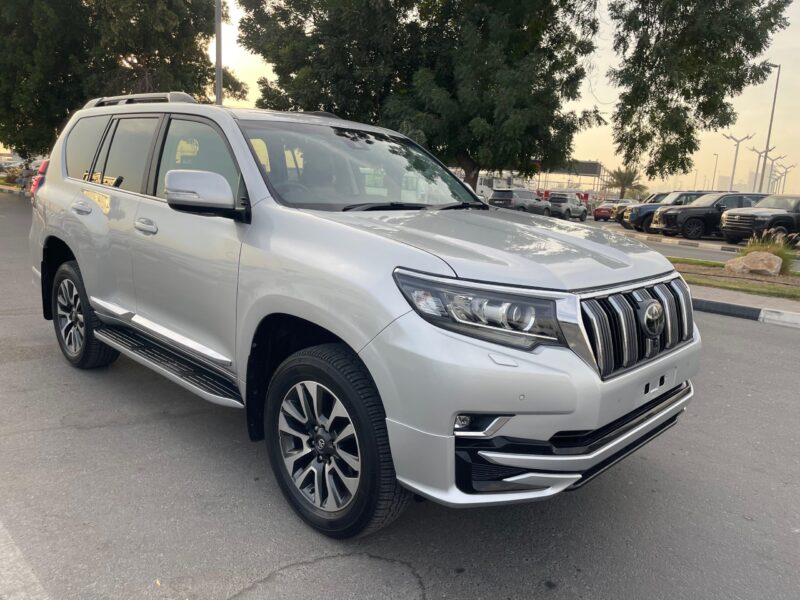 2023 Toyota Land Cruiser Prado 2.8 Litres 4 Cylinders Diesel Engine Silver Black SUV Automatic