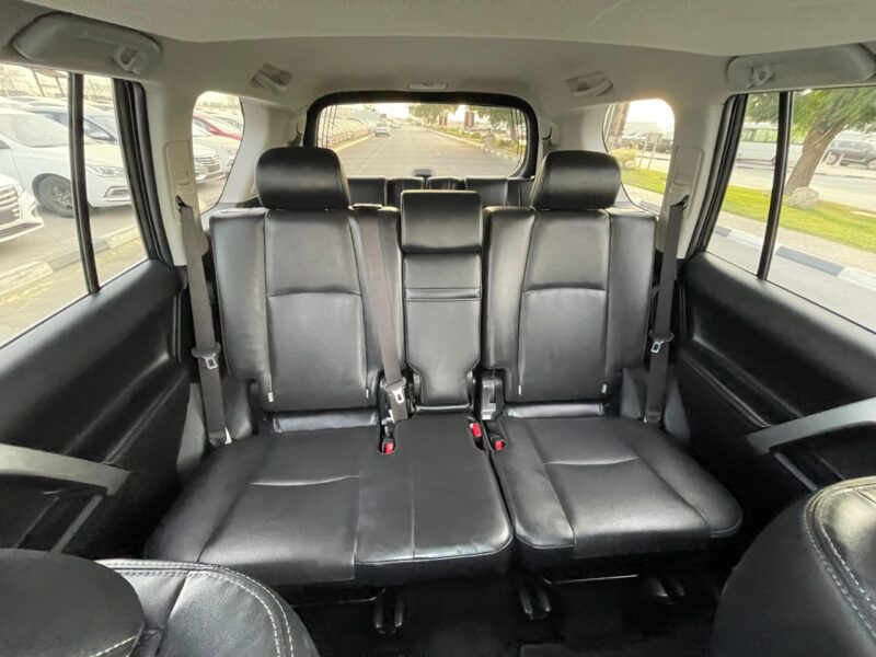 2023 Toyota Land Cruiser Prado 2.8 Litres 4 Cylinders Diesel Engine Silver Black SUV Automatic