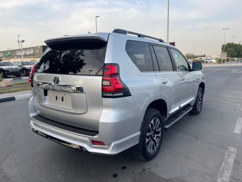 2023 Toyota Land Cruiser Prado 2.8 Litres 4 Cylinders Diesel Engine Silver Black SUV Automatic