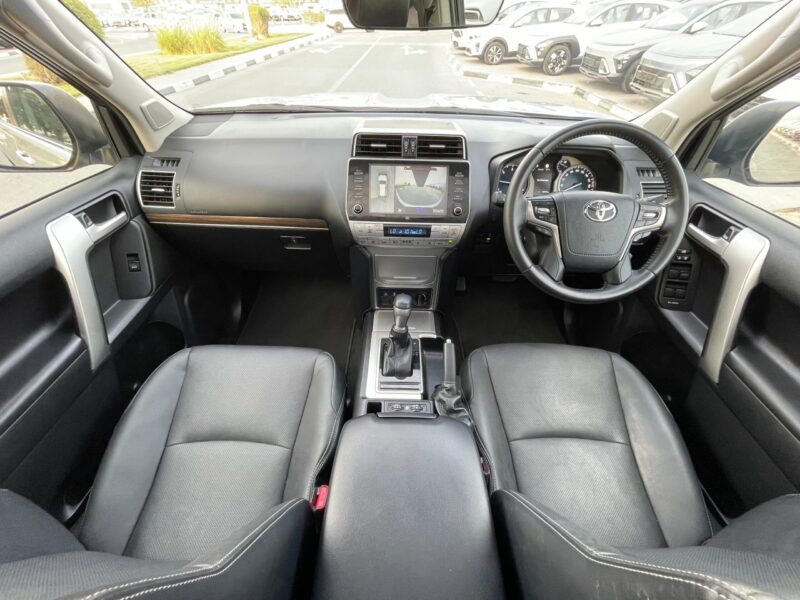 2023 Toyota Land Cruiser Prado 2.8 Litres 4 Cylinders Diesel Engine Silver Black SUV Automatic