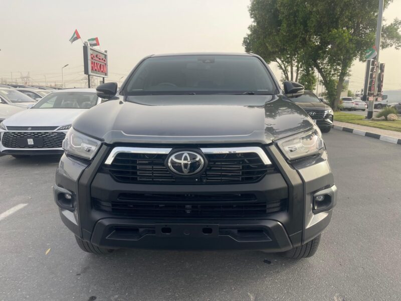 2021 TOYOTA HILUX DOUBLE CAB 2.8 Litres 4 Cylinders Diesel Engine Grey Black Pickup Truck