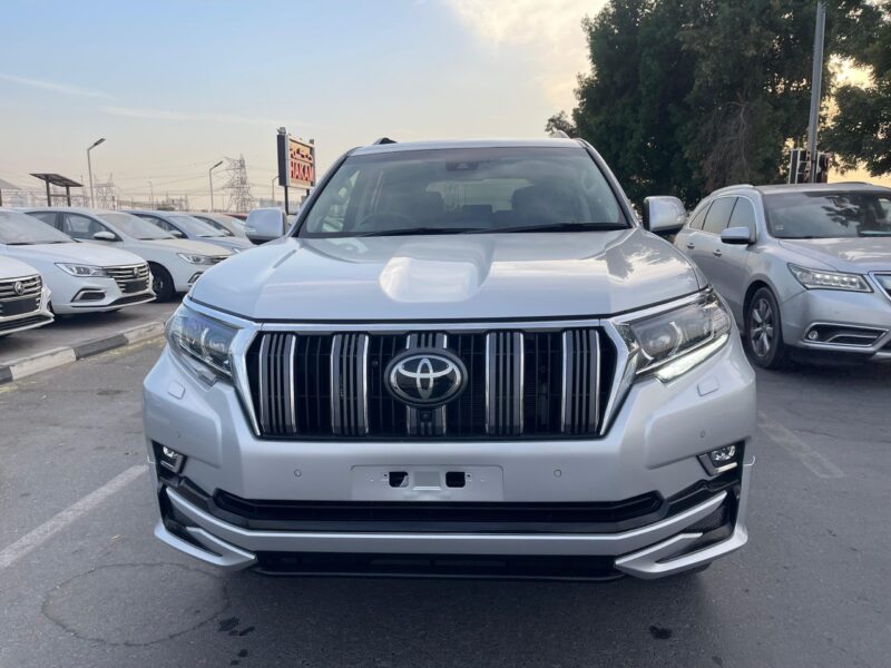 2023 Toyota Land Cruiser Prado 2.8 Litres 4 Cylinders Diesel Engine Silver Black SUV Automatic