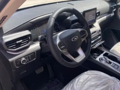 2026 Ford Explorer 3.0-Liter Twin-Turbocharged V6 Petrol Engine Grey Black SUV GCC Specs