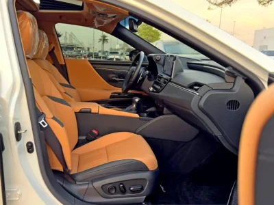2025 Lexus ES-Series ES 350 Premier 3.5 Litres V6 Petrol Engine White Tan Sedan GCC Specs