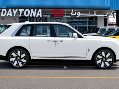 2026 Rolls-Royce Cullinan Silver Badge 6.75 Litres Twin-Turbo V12 Petrol Engine White SUV