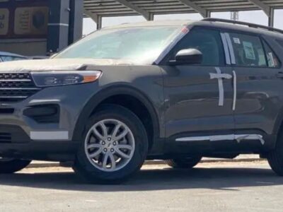 2026 Ford Explorer 3.0-Liter Twin-Turbocharged V6 Petrol Engine Grey Black SUV GCC Specs