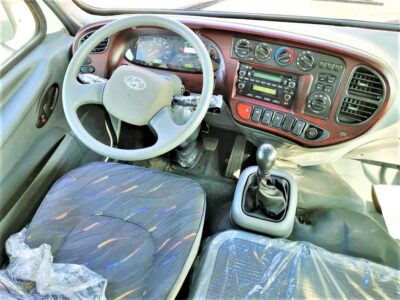 2026 Hyundai County 3.9 Litres 4 Cylinders Diesel Engine White Grey Commercial Bus GCC Specs