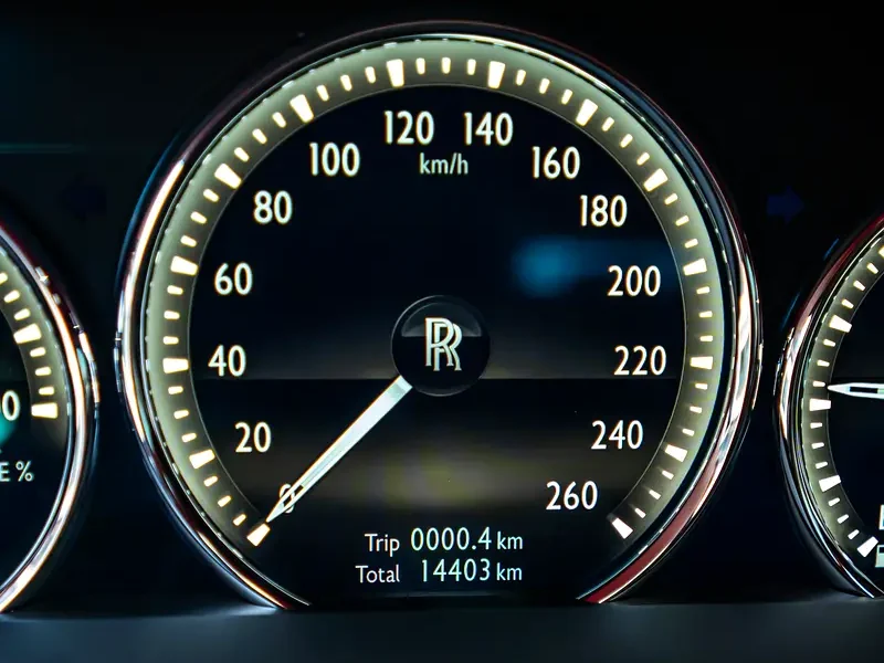 2022 Rolls-Royce Phantom Standard 12 Cylinders Petrol Engine White Red Sedan GCC Specs