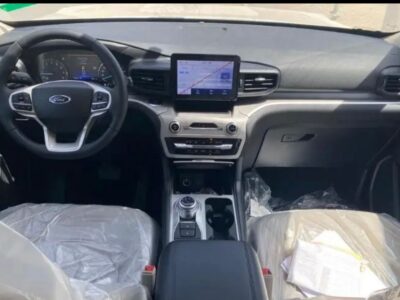 2026 Ford Explorer 3.0-Liter Twin-Turbocharged V6 Petrol Engine Grey Black SUV GCC Specs
