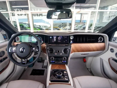 2026 Rolls-Royce Cullinan Silver Badge 6.75 Litres Twin-Turbo V12 Petrol Engine White SUV