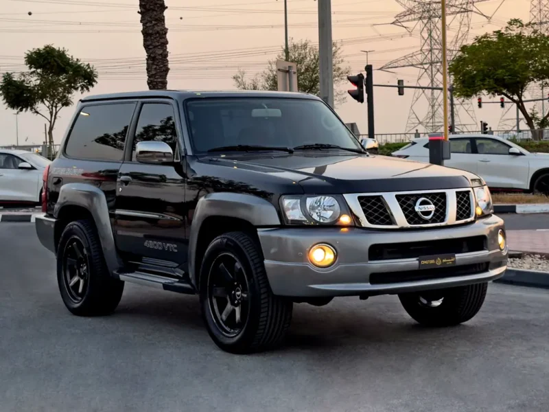 2023 Nissan Patrol Safari Super Safari 4.8L VTC 6 Cylinder Petrol Engine Black Tan SUV GCC