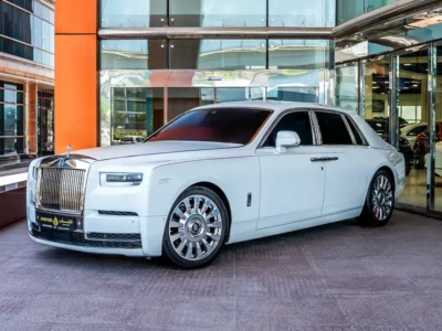 2022 Rolls-Royce Phantom Standard 12 Cylinders Petrol Engine White Red Sedan GCC Specs