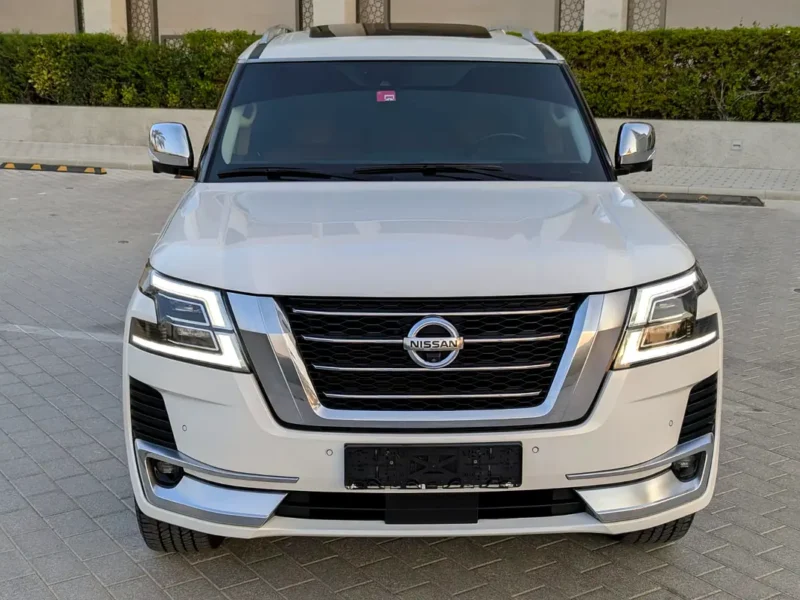 2020 Nissan Patrol SE Platinum 4.0 Litres 6 Cylinders Petrol Engine White Tan SUV GCC Specs