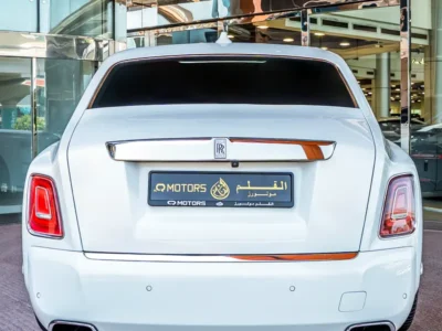 2022 Rolls-Royce Phantom Standard 12 Cylinders Petrol Engine White Red Sedan GCC Specs