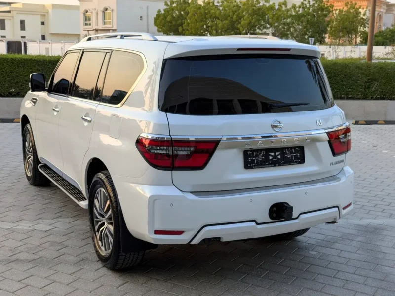 2020 Nissan Patrol SE Platinum 4.0 Litres 6 Cylinders Petrol Engine White Tan SUV GCC Specs